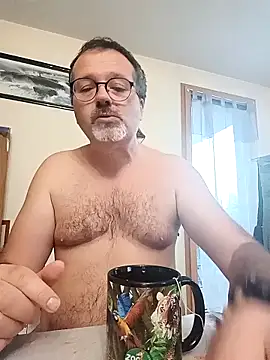 mike9473 online show from September 2025 05:31:01 AM