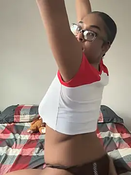 CandyLuxxxx online show from December 2024 08:50:01 PM