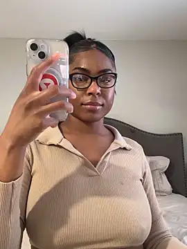 CandyLuxxxx online show from March 2025 08:32:02 PM