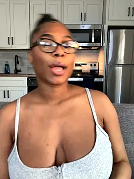 CandyLuxxxx online show from September 2025 07:37:02 PM