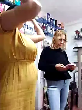 Snapshot of keilymadam chatting on January 2025 04:17:01 PM keilymadam online show from January 2025 04:17:01 PM