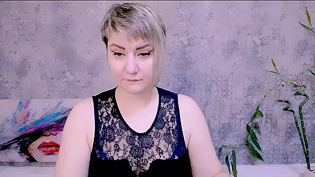 Djullia online show from October 2025 05:37:01 AM