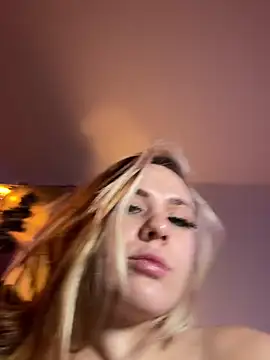 AnjaAmelia online show from December 2024 06:03:02 PM