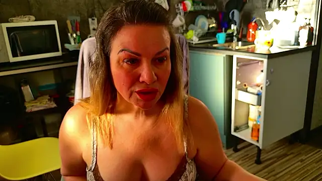 MishaMILF online show from March 2026 02:03:02 PM