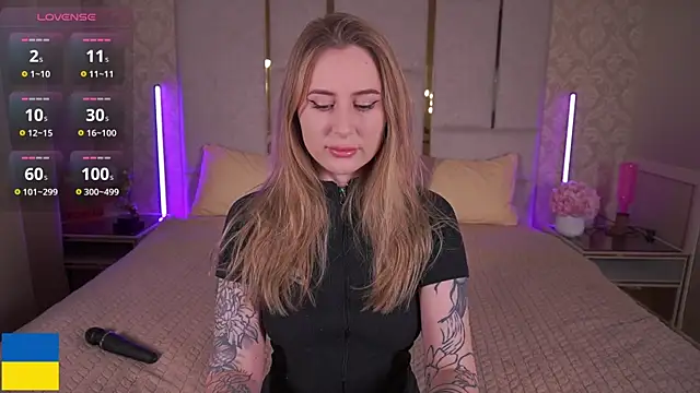 Snapshot of ArolinaNight chatting on March 2025 09:53:02 PM ArolinaNight online show from March 2025 09:53:02 PM