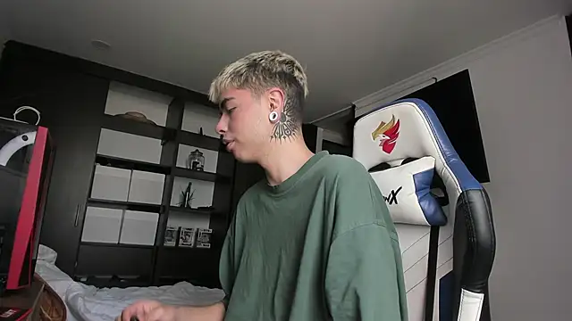  morghan  online show from December 2024 06:26:01 PM