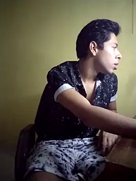 Snapshot of Sexyzino chatting on October 2025 04:34:01 AM Sexyzino online show from October 2025 04:34:01 AM