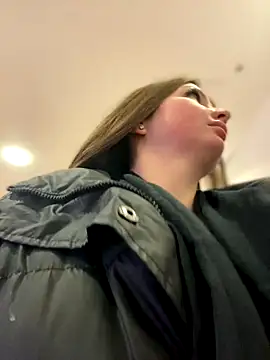 KrisMagnoly online show from November 2025 05:24:02 PM