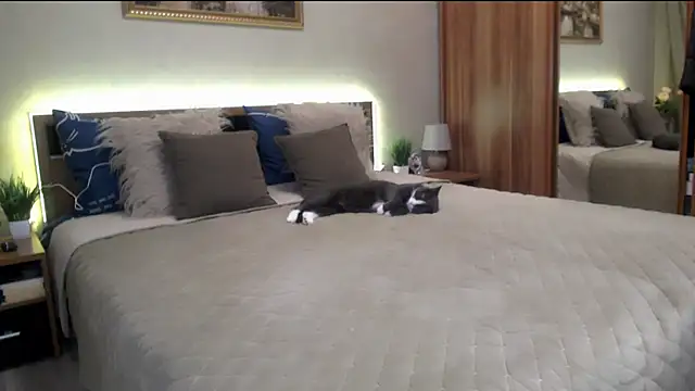 sensualEmilia online show from March 2025 07:17:01 PM