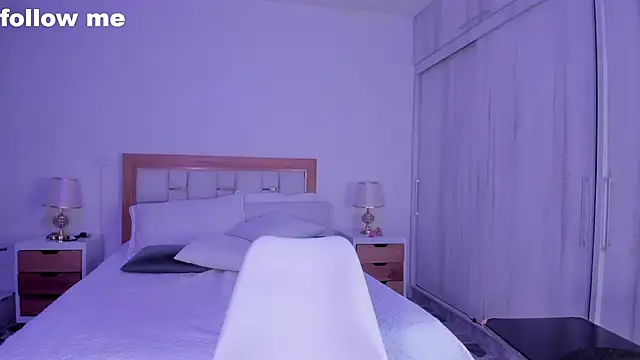 mia hank online show from February 2025 11:38:02 AM