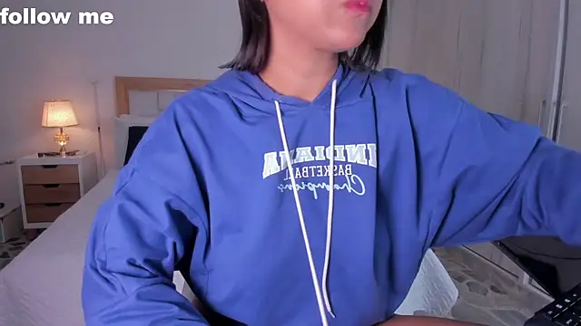 mia hank online show from February 2025 11:41:02 AM