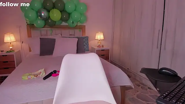 mia hank online show from March 2025 11:44:02 AM