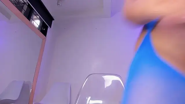 mia hank online show from February 2026 12:17:01 PM