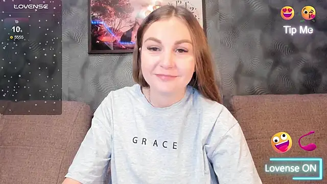 CassieMils online show from October 2025 08:49:01 AM