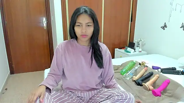 Honney sugar19 online show from December 2025 12:25:01 PM