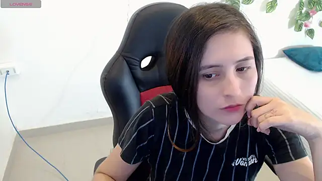 Snapshot of tania_sweet__ chatting on December 2024 01:48:02 AM tania sweet online show from December 2024 01:48:02 AM