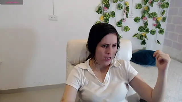 Snapshot of tania_sweet__ chatting on September 2025 02:55:01 PM tania sweet online show from September 2025 02:55:01 PM