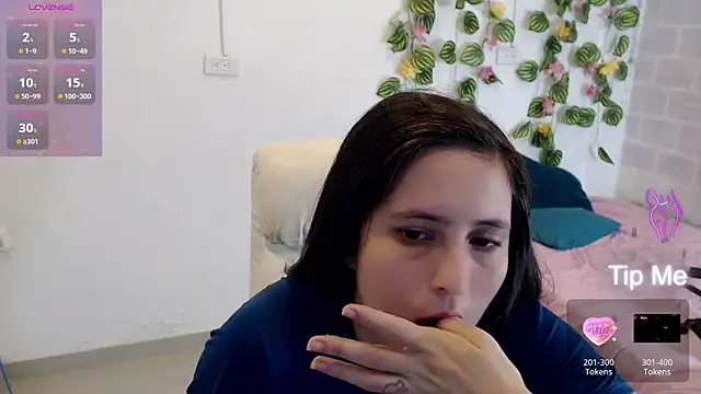 Snapshot of tania_sweet__ chatting on November 2025 08:19:02 PM tania sweet online show from November 2025 08:19:02 PM