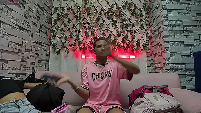 red point x online show from February 2025 01:55:01 AM