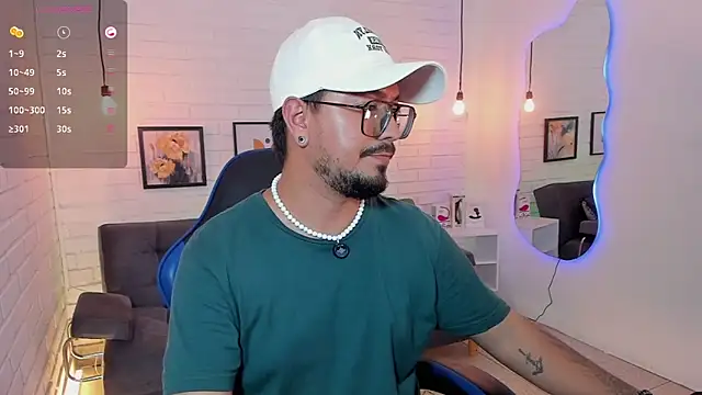 DaviidEvans  online show from September 2025 02:11:02 AM