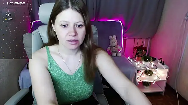 alekasamui online show from January 2025 12:31:01 AM