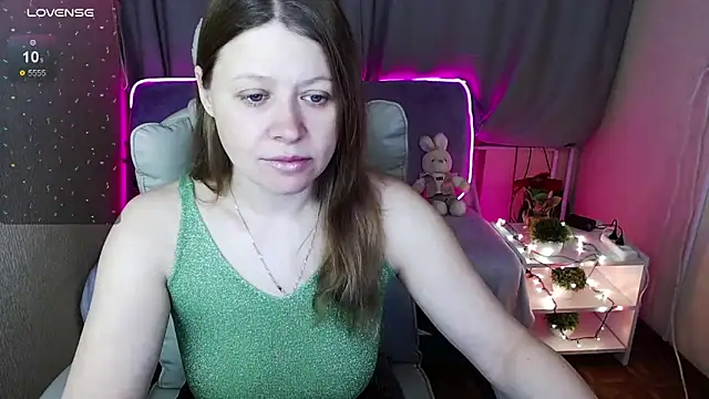 alekasamui online show from January 2025 12:25:01 AM