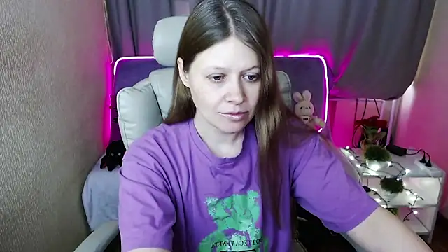 alekasamui online show from February 2025 04:37:02 AM