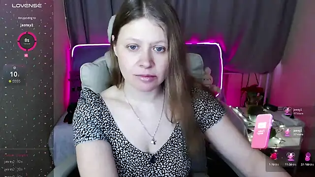 alekasamui online show from February 2025 03:21:01 AM