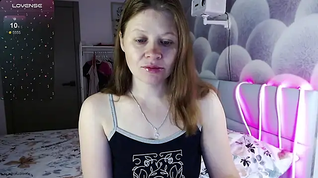 alekasamui online show from October 2025 10:10:01 PM