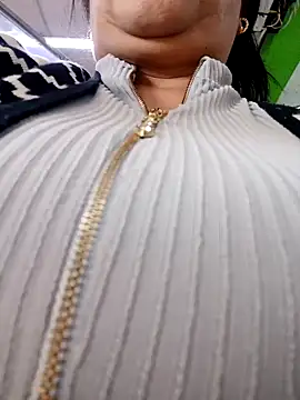   valentina18 online show from January 2025 04:21:02 PM