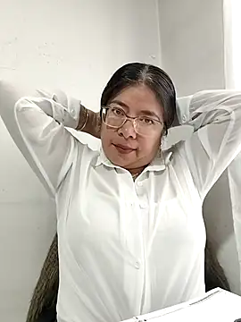   valentina18 online show from January 2026 01:15:01 PM