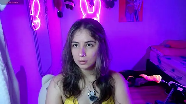 Snapshot of valentina_angel chatting on June 2026 04:00:01 AM valentina angel online show from June 2026 04:00:01 AM