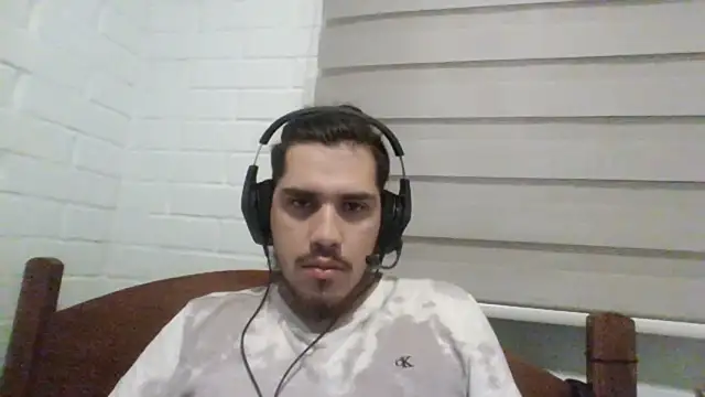 hung weeb online show from December 2024 01:14:01 AM