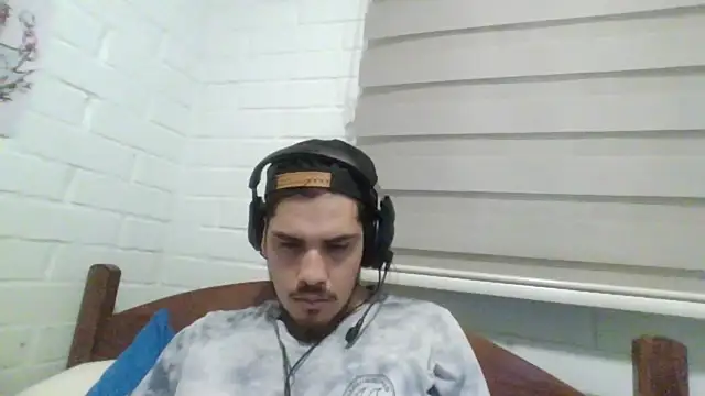 hung weeb online show from December 2024 12:28:01 AM