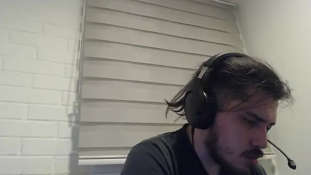 hung weeb online show from February 2025 03:54:02 AM