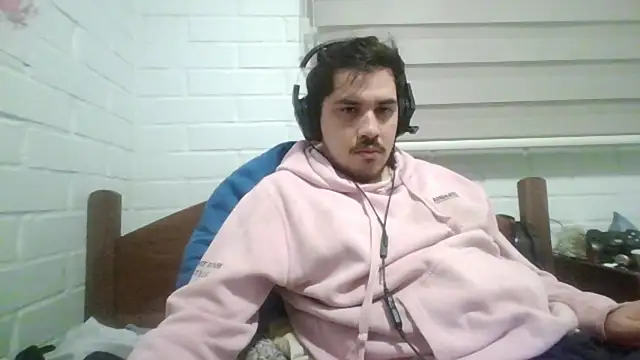 hung weeb online show from May 2026 01:43:02 AM