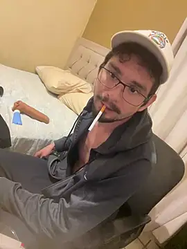 Tomthelong online show from February 2025 11:43:02 AM