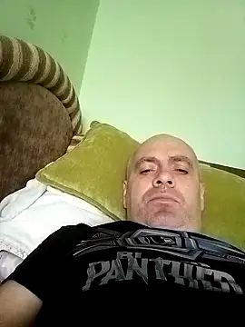 Snapshot of Robertvirt chatting on September 2025 07:56:02 AM Robertvirt online show from September 2025 07:56:02 AM