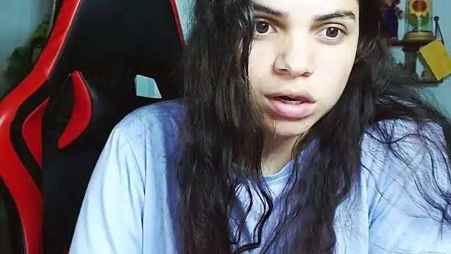 Snapshot of Nikkykora15 chatting on January 2025 12:52:02 AM Nikkykora15 online show from January 2025 12:52:02 AM