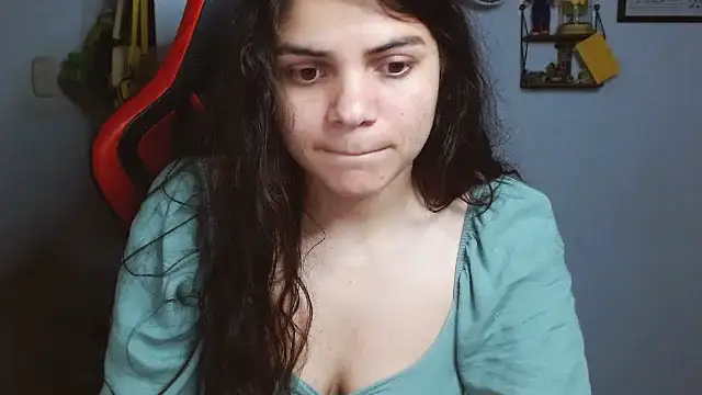 Snapshot of Nikkykora15 chatting on January 2025 03:57:01 AM Nikkykora15 online show from January 2025 03:57:01 AM