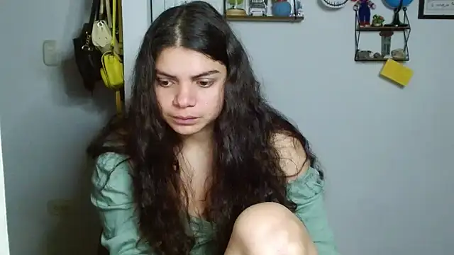 Snapshot of Nikkykora15 chatting on January 2025 03:22:02 AM Nikkykora15 online show from January 2025 03:22:02 AM