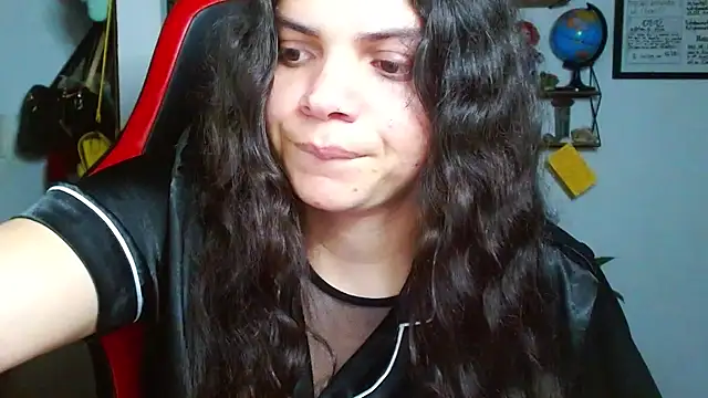 Snapshot of Nikkykora15 chatting on March 2025 01:47:01 AM Nikkykora15 online show from March 2025 01:47:01 AM