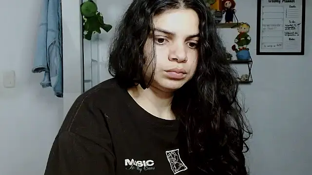 Snapshot of Nikkykora15 chatting on October 2025 01:26:01 AM Nikkykora15 online show from October 2025 01:26:01 AM