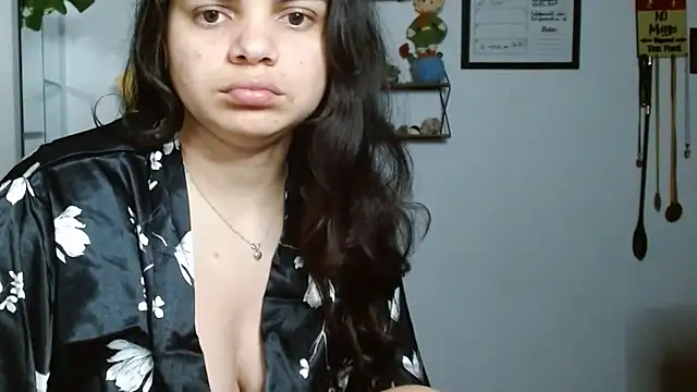 Snapshot of Nikkykora15 chatting on November 2025 12:24:01 AM Nikkykora15 online show from November 2025 12:24:01 AM