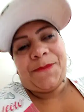 Snapshot of Alyona21 chatting on December 2024 06:15:02 PM Alyona21 online show from December 2024 06:15:02 PM