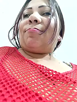 Snapshot of Alyona21 chatting on February 2025 12:22:02 AM Alyona21 online show from February 2025 12:22:02 AM