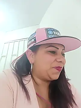 Snapshot of Alyona21 chatting on February 2025 10:42:01 PM Alyona21 online show from February 2025 10:42:01 PM