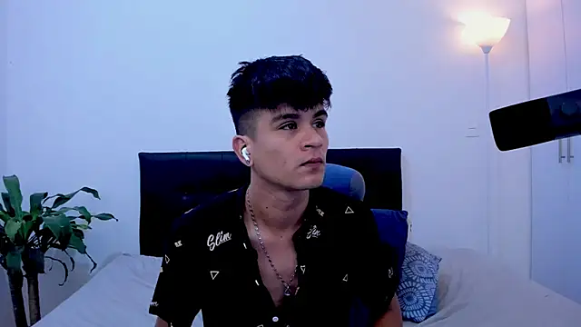 Eiden allenx online show from January 2025 02:02:02 PM