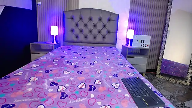 cheryl hs online show from February 2025 03:54:01 AM