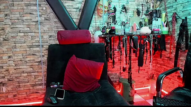 Liltildeman moon online show from September 2025 03:00:02 AM